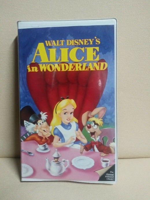 4 of the RAREST Alice in Wonderland Collectibles - Collectology